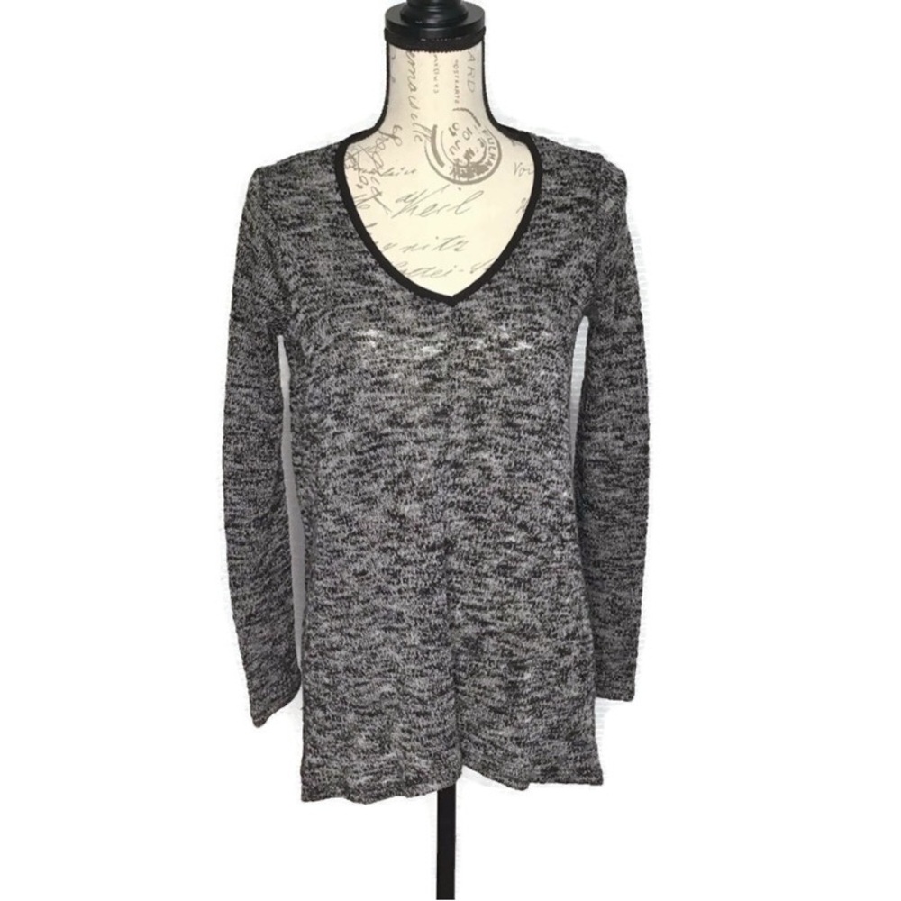 Mason & Mackenzie Pullover V Neck Sweater